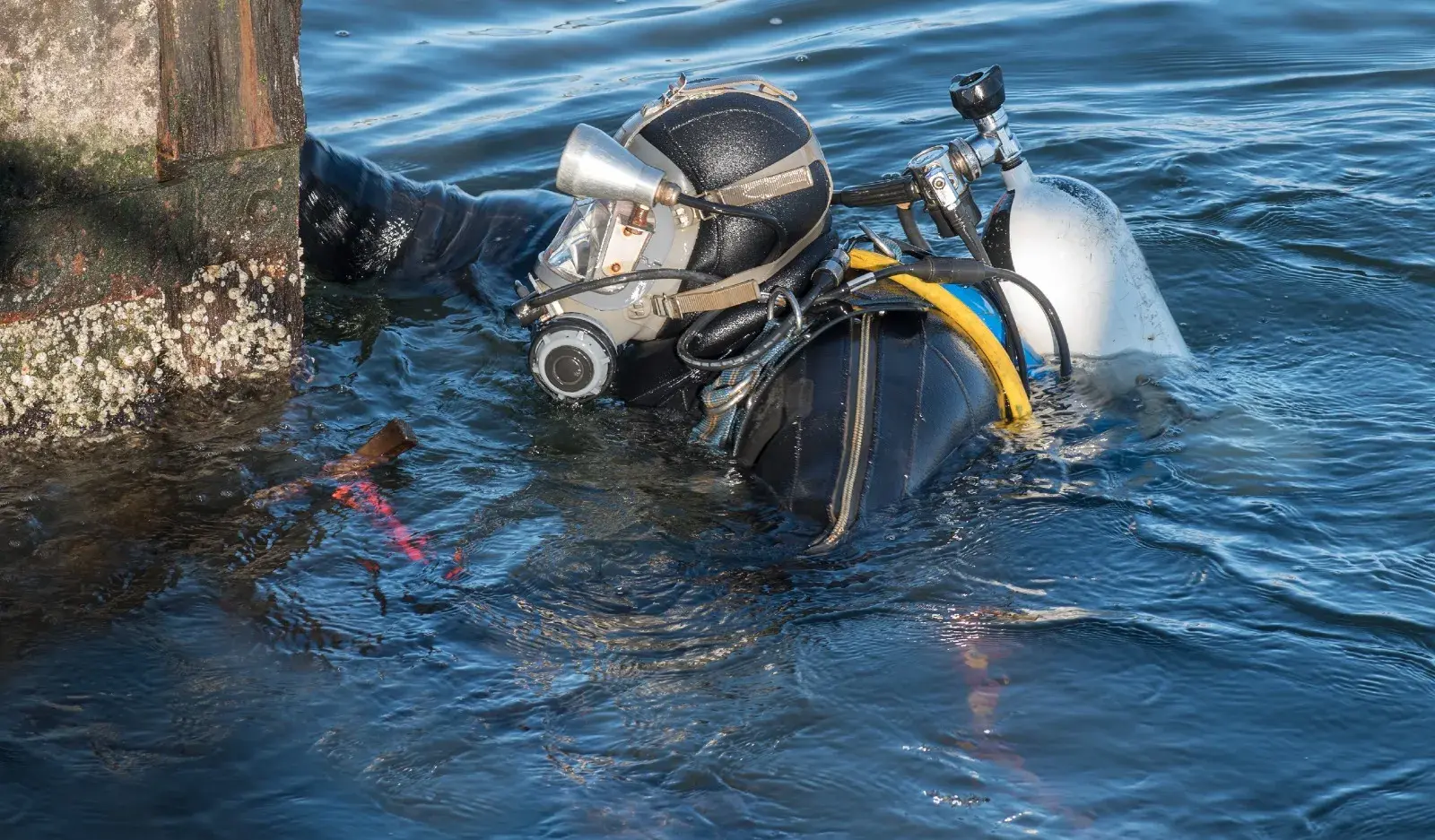 Regularán los contratos de trabajo de buceo y actividades conexas