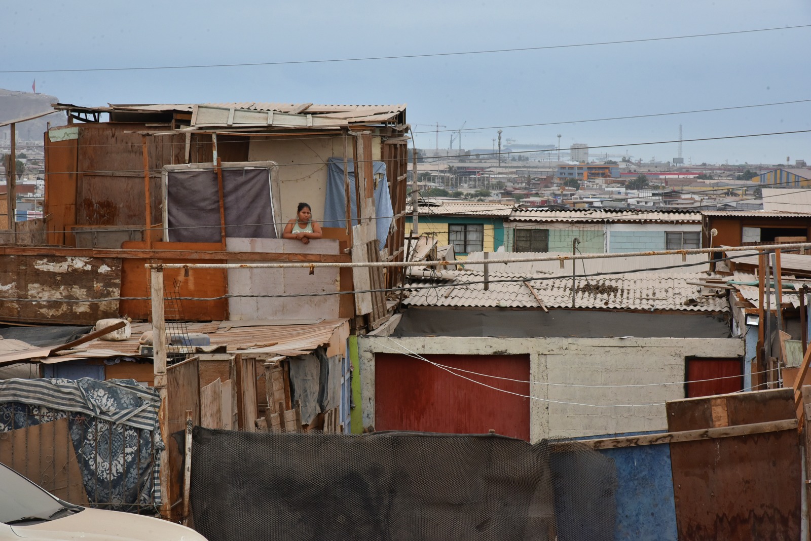 Comisión analiza desalojo de viviendas en Arica y...<span class="font-thin text-xs"> [Leer más]</span>