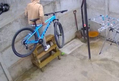 Detuvieron a un hombre por robo al interior...<span class="font-thin text-xs"> [Leer más]</span>