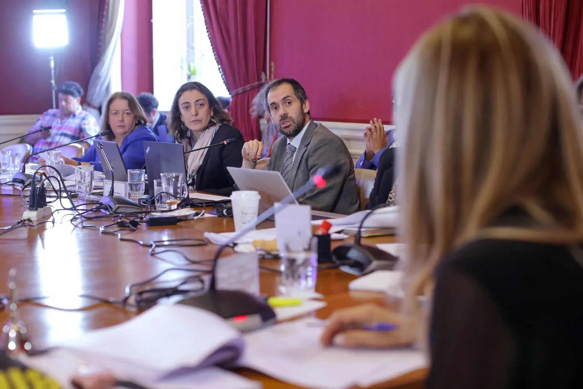 Comisión de Hacienda da primera mirada al proyecto...<span class="font-thin text-xs"> [Leer más]</span>