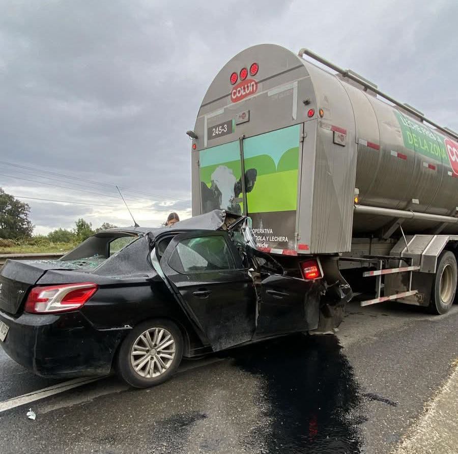 Tragedia en Los Ríos: Tres personas perdieron la vida tras colisión de automóvil con camión en Río Bueno