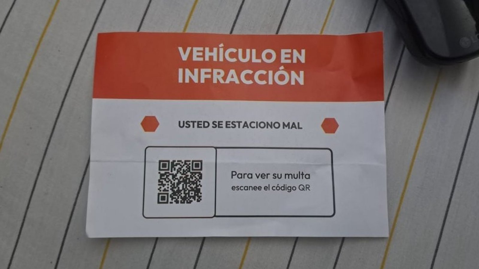 Estafadores aprovechan códigos QR para propagar multas falsas a conductores en Chile