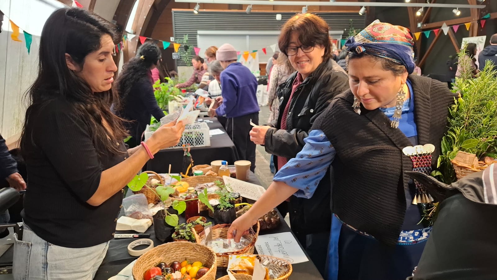 Con éxito se realizó el Segundo Encuentro de...<span class="font-thin text-xs"> [Leer más]</span>