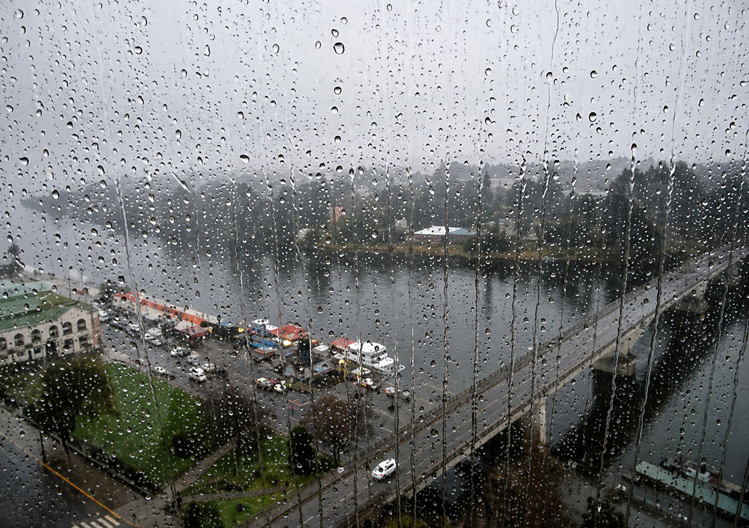 Condiciones climáticas adversas mantienen en alerta a la...<span class="font-thin text-xs"> [Leer más]</span>