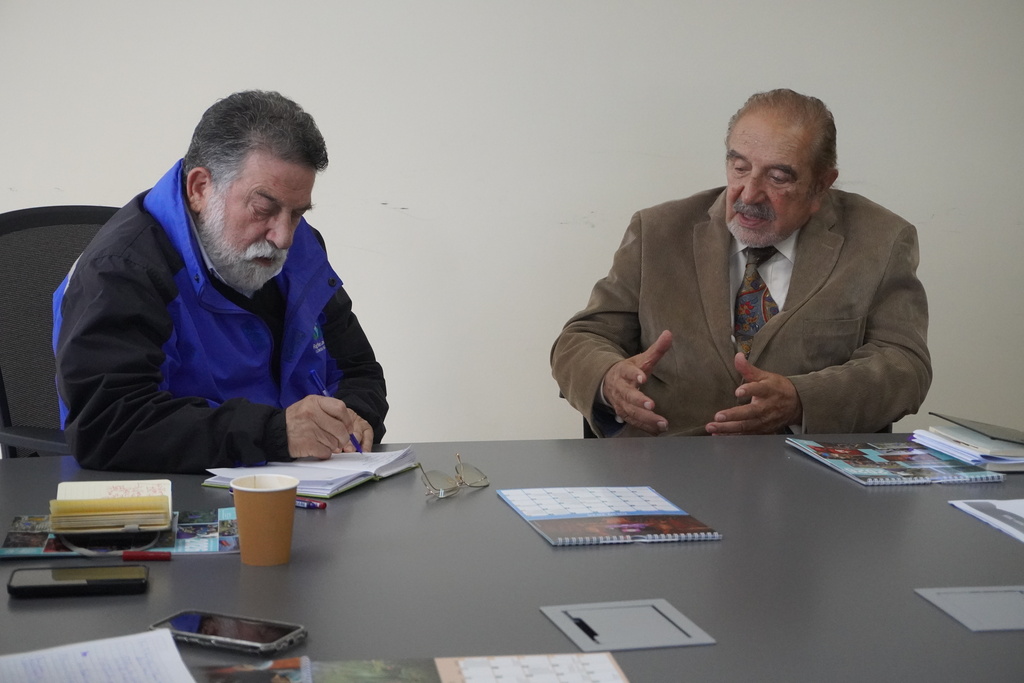 Seremi de las Culturas presentó Red Ríos Culturales a gobernador regional