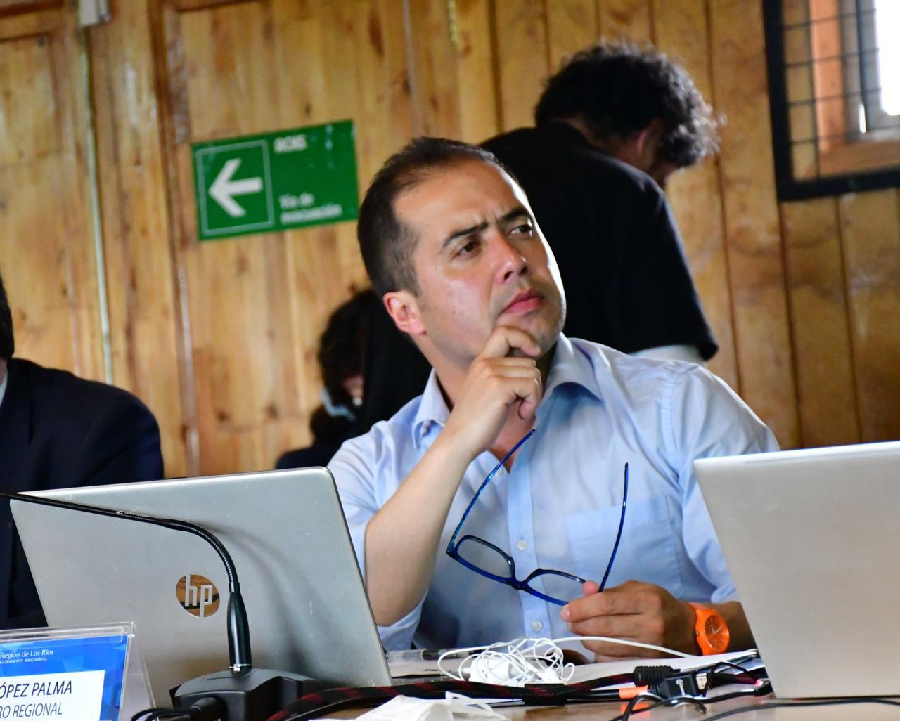 Consejero Felipe López: “Destacamos que autoridades regionales se sumen a solicitud de subsidio por el alza de la leña.