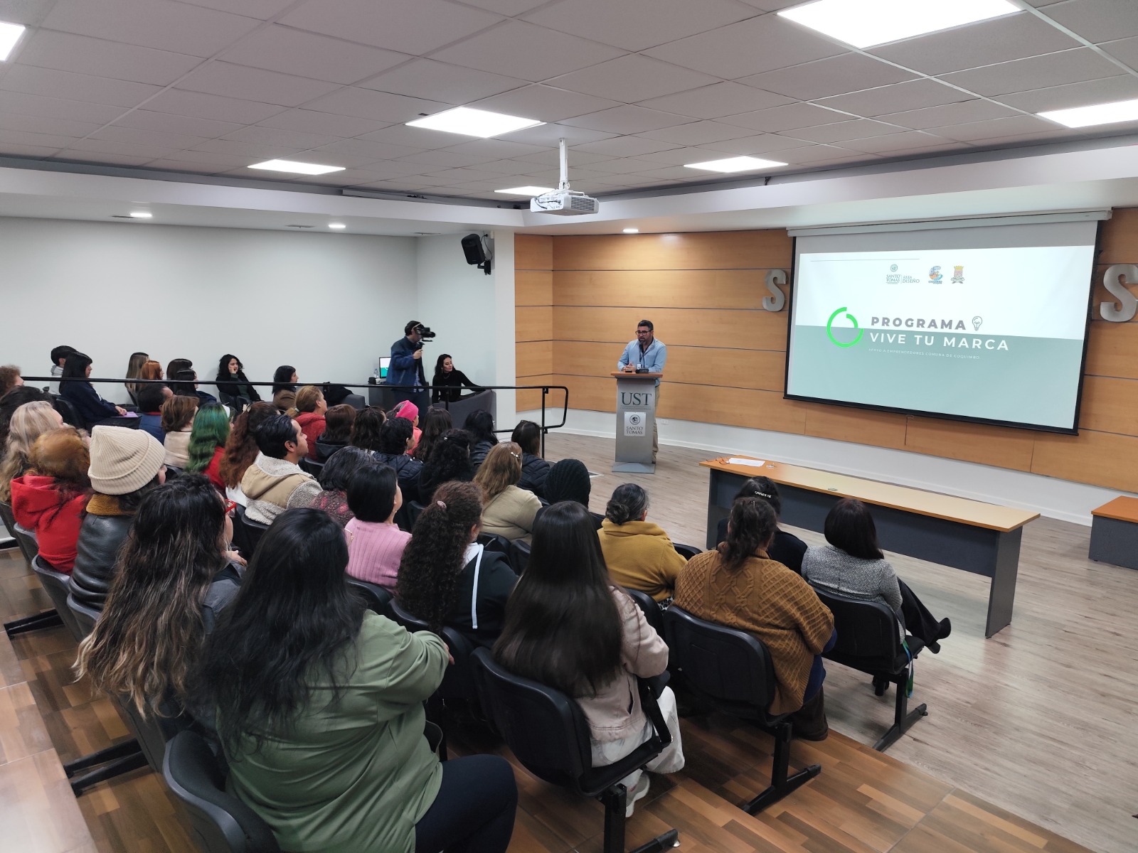 Más de 40 emprendedores potenciarán sus negocios gracias al programa “Vive Tu Marca” en Coquimbo
