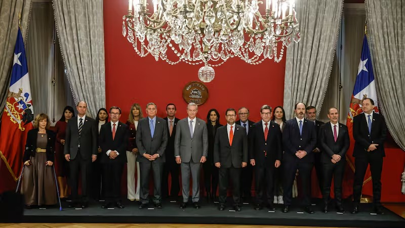 Kast realizó su primer cambio de gabinete a dos meses de asumir la presidencia
