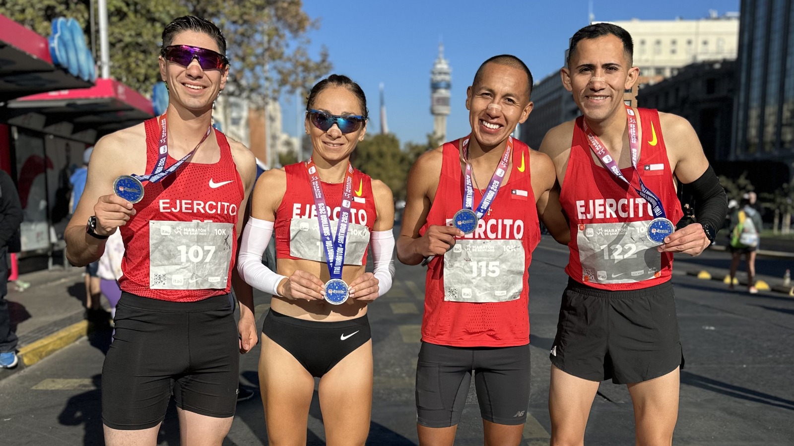 Militares destacaron en la Maratón de Santiago 2026 con sobresaliente desempeño