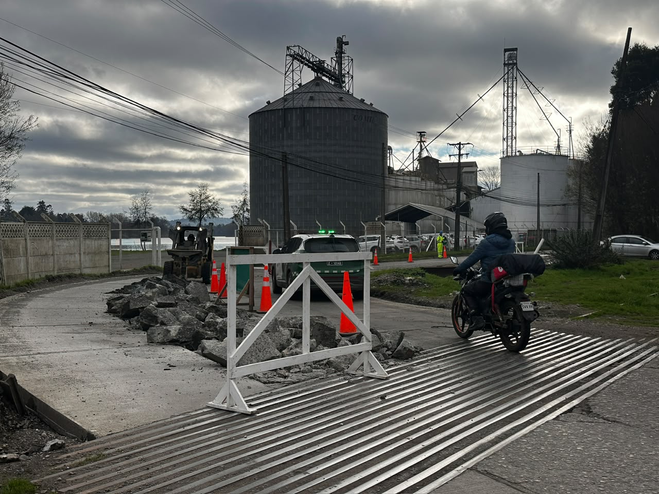 Confirman avance en obras de renovación de pavimentos en acceso a Collico en Valdivia