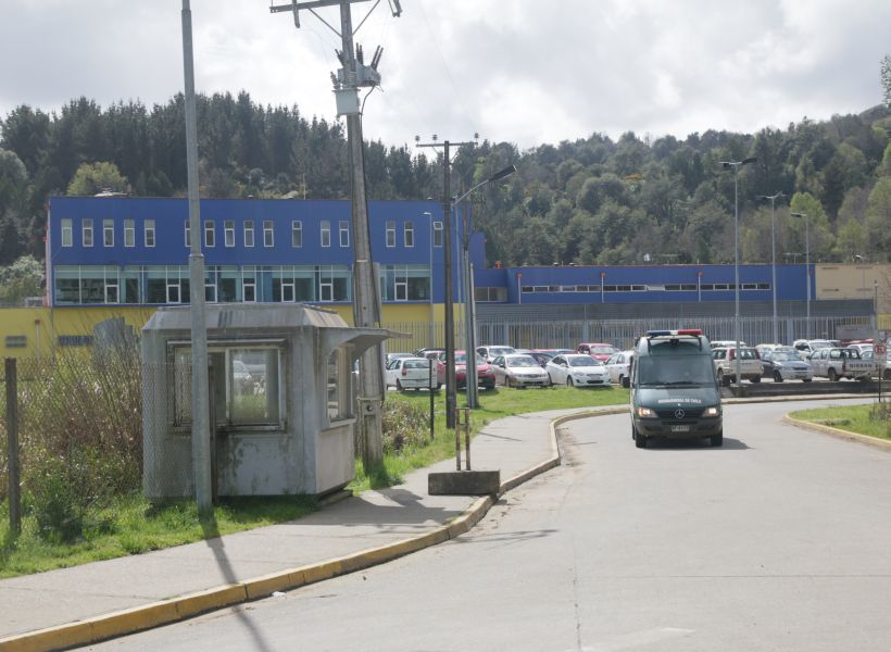 Interno fue condenado por homicidio cometido al interior de recinto penal en Valdivia