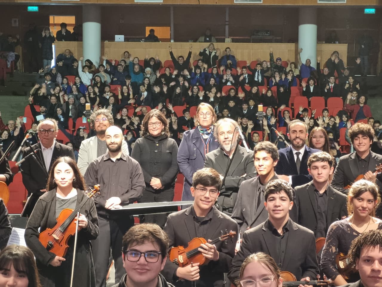 Orquestas sinfónicas juveniles deslumbraron en el Teatro Regional Lucho Gatica
