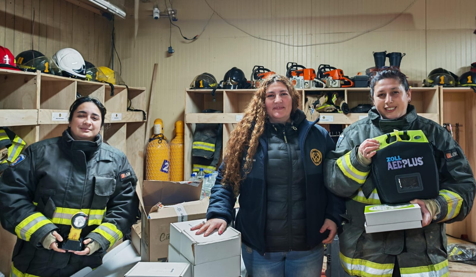 Brigada de Bomberos Isla del Rey recibe importante implementación para fortalecer la respuesta a emergencias