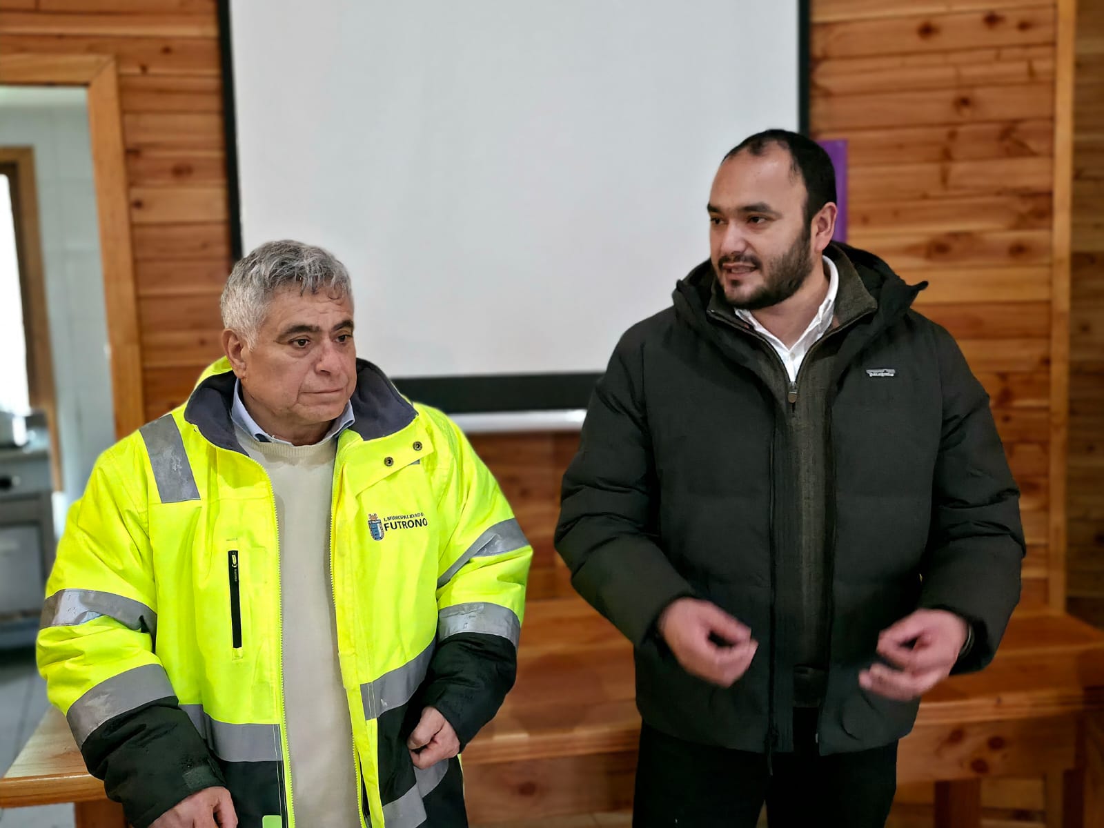 Delegado Presidencial del Ranco reporta afectaciones por sistema...<span class="font-thin text-xs"> [Leer más]</span>