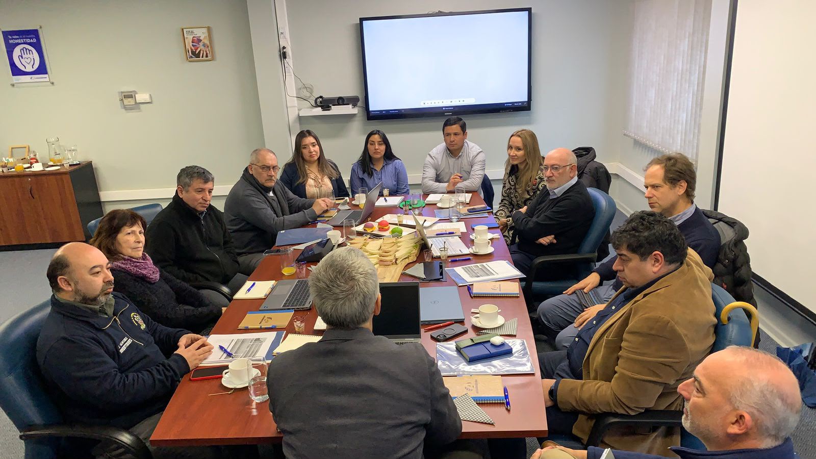 Comisión evaluadora define finalistas del Fondo Concursable 2026...<span class="font-thin text-xs"> [Leer más]</span>