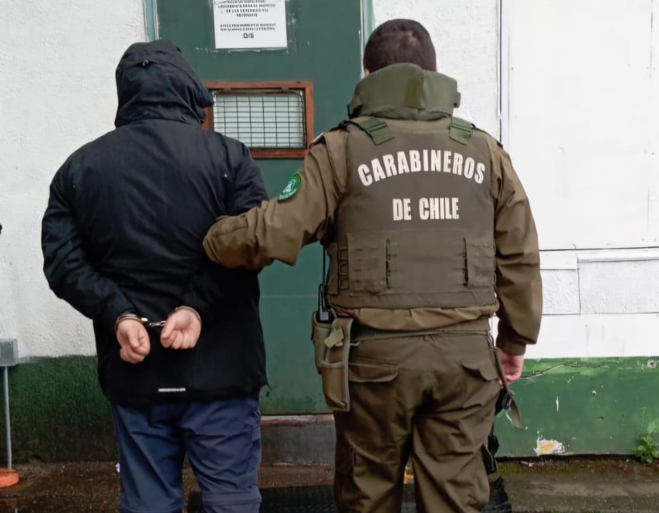 Detienen a hombre acusado de agredir a tres adolescentes en Valdivia