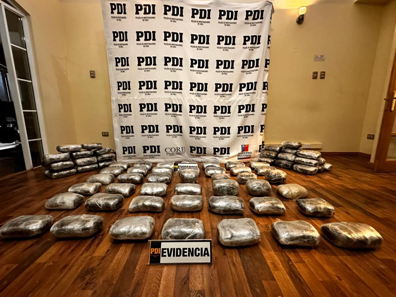 Incautan en Calama 85 kilos de droga que...<span class="font-thin text-xs"> [Leer más]</span>