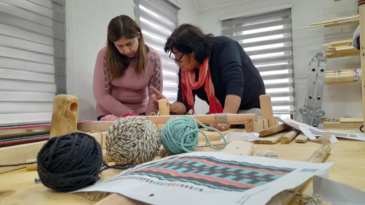 Vecinos de Valdivia, Paillaco y La Unión accedieron a oficios y talleres en Barrios Culturales
