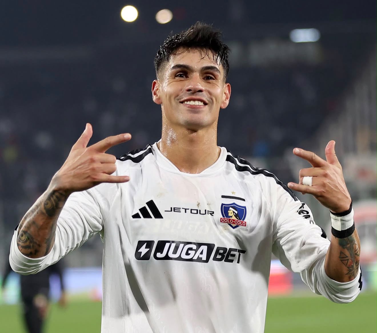 Erick Wiemberg extiende su vínculo con Colo Colo hasta 2027