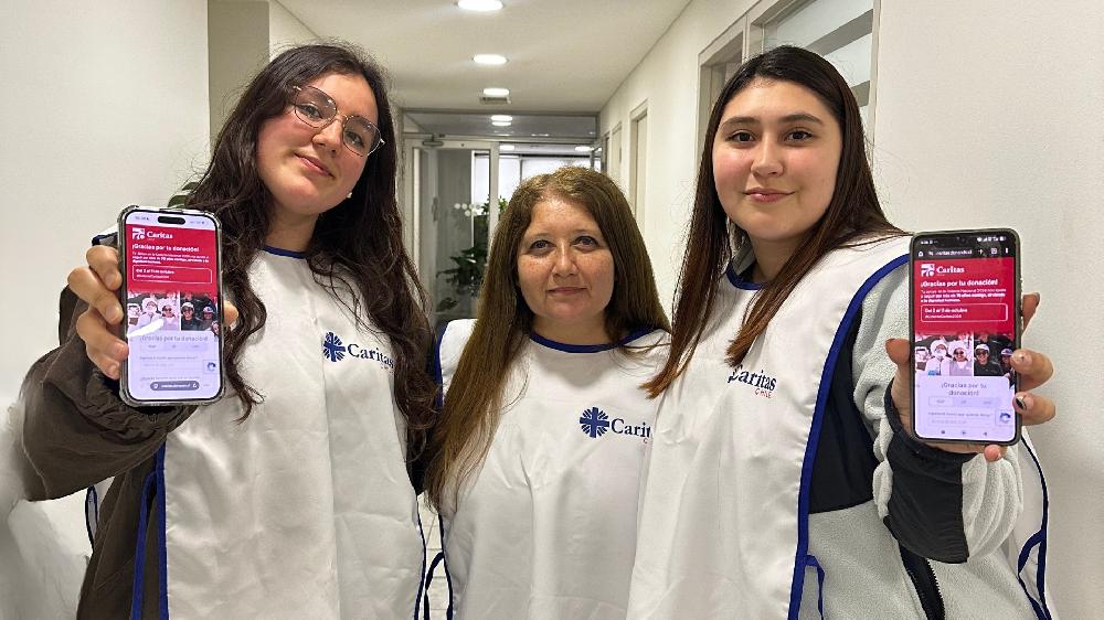 Voluntariado digital en la Colecta Nacional Caritas Chile 2026: La transparencia y el compromiso de cada alcancía virtual